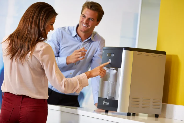 Dispensador vs botellones: ¿cuál es la mejor inversión?