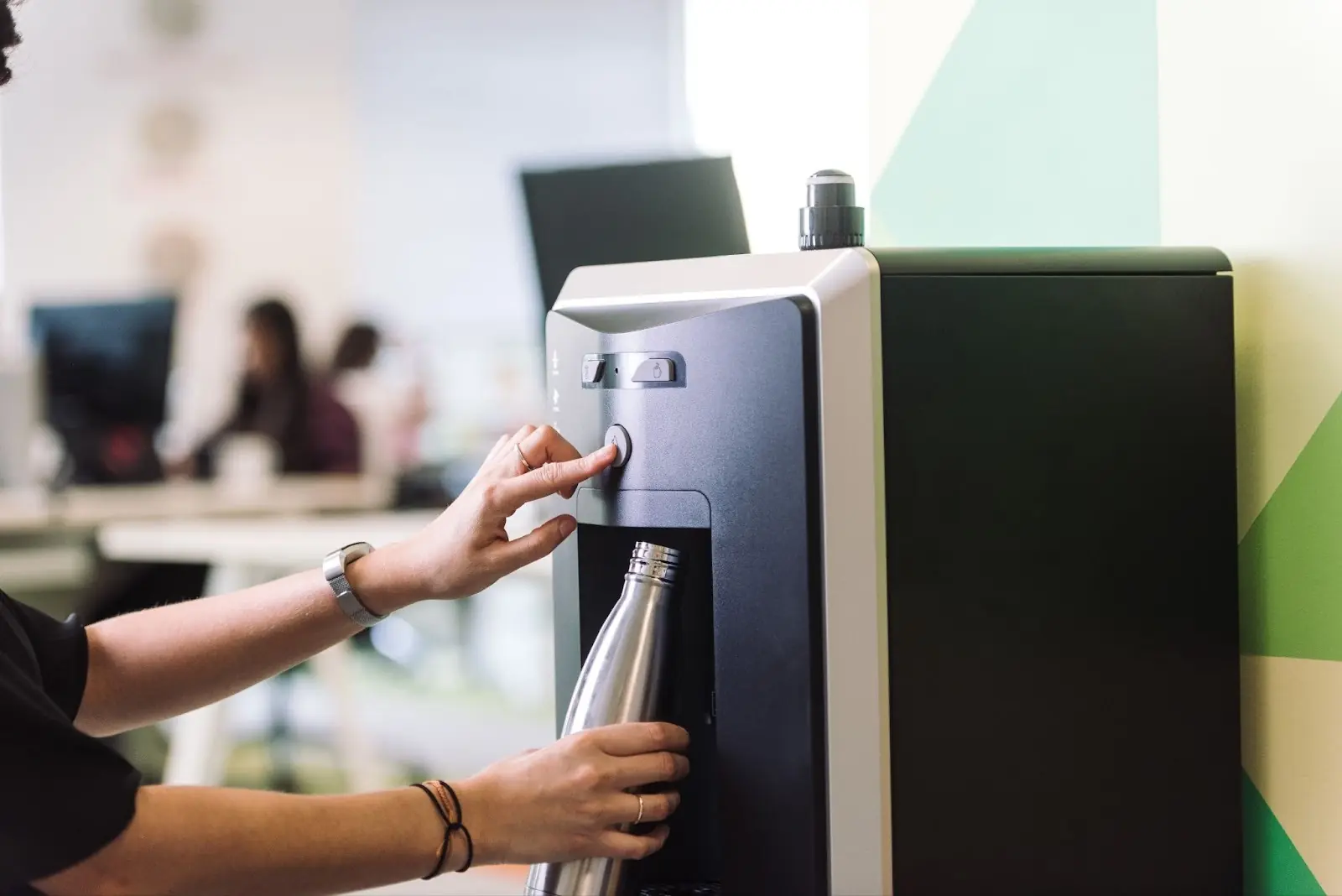 Dispensador conectado: cuota fija, filtros y servicio