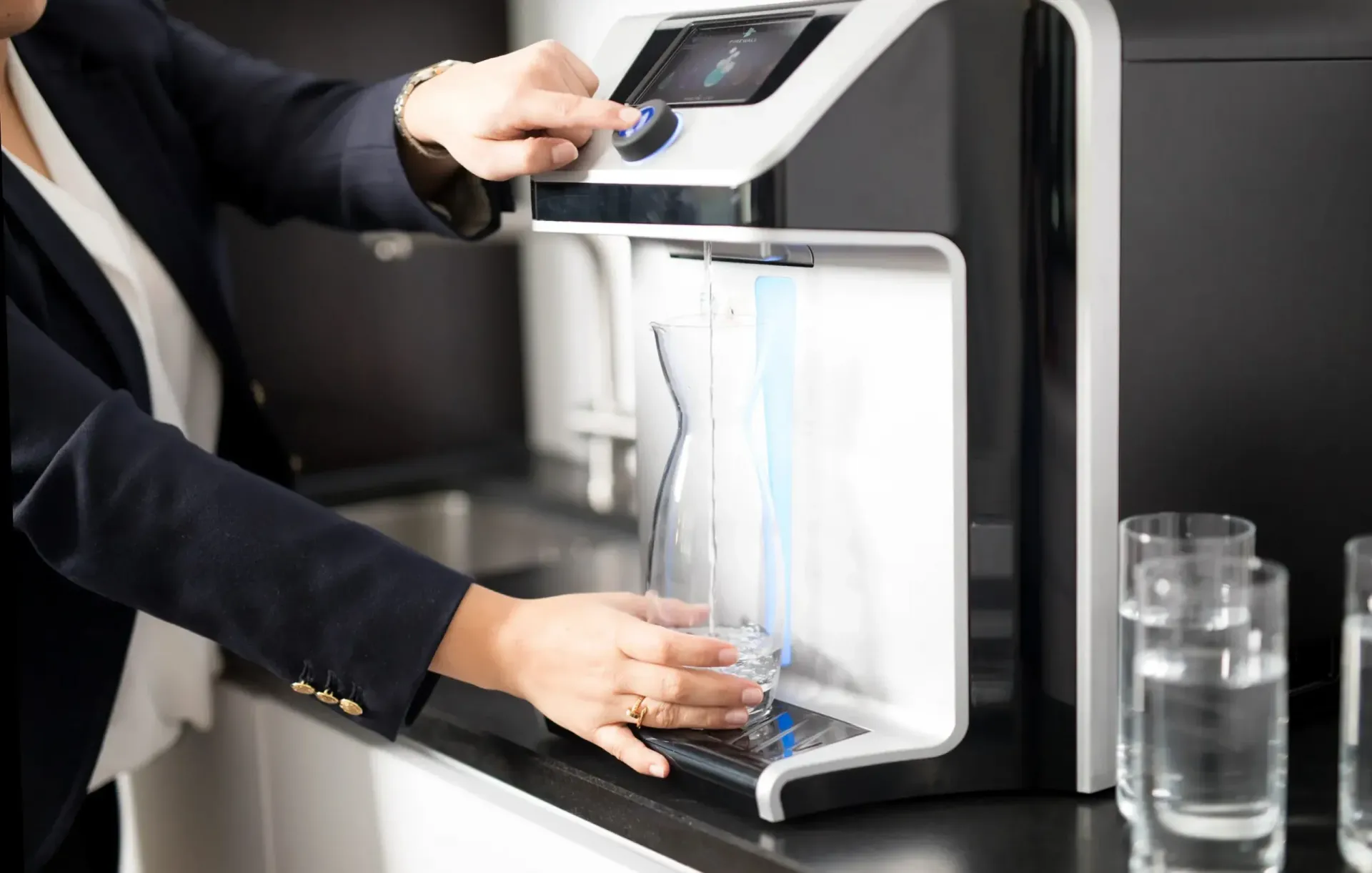 ¿Cómo elegir el dispensador de agua ideal para tu empresa?