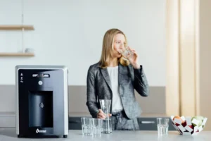 Dispensadores de agua para empresas: ¿cómo pueden ayudarte a construir una cultura de bienestar?